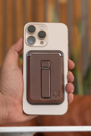 Easy Standlı MagSafe Kartlık - Kişiye Özel İsim Baskılı