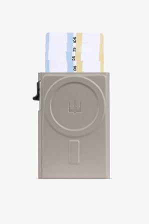 Rado Mekanızmalı MagSafe Uyumlu Kartlık - Kişiye Özel İsim Baskılı