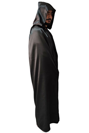 Siyah Renkli Kapüşonlu Pelerin