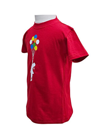 Çocuk ve Balonlar Temalı Kırmızı Tişört
