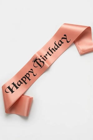 Happy Birthday Saten Kuşak Somon Üzeri Siyah Baskılı Doğum Günü Parti Kutlama Aksesuarı