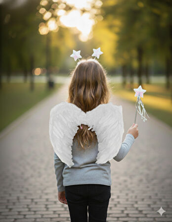 Beyaz Simli Melek Kanadı Taç ve Asa Seti – Tüylü Kostüm, Parti ve Fotoğraf Çekimi Aksesuarı