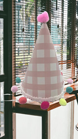 Parti Şapkası Ponponlu Ekoseli Pembe model  17cm Küçük Doğum Günü Şapkası