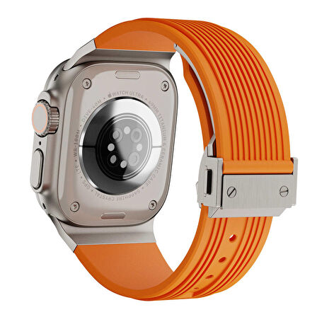 Apple Watch Seri 4/5/6/7/8/9 Se 42-44-45 Mm Uyumlu Silikon Kordon Metal Klipsli Luxury Kayış KRD-113 Turuncu