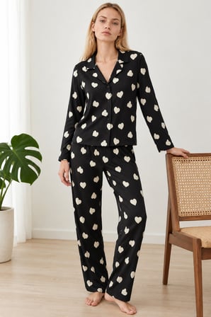 Night Siyah Kadın Kalpli Gömlek Yaka Pijama Takımı 4824