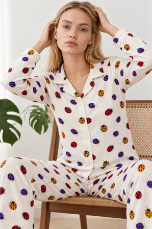 Night Beyaz Kadın Uğur Böcekli Gömlek Yaka Pijama Takımı 4827