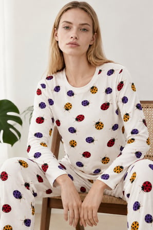 Night Beyaz Kadın Desenli İkili Rahat Pijama Takımı 4829