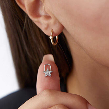 Taşlı Yıldız Sallantılı Küpe