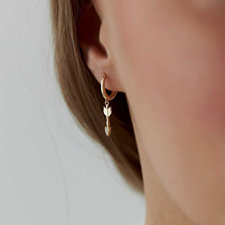 Taşlı Ok Sallantılı Küpe