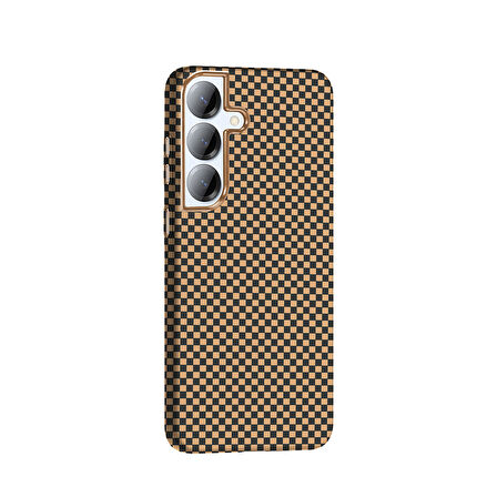 Galaxy S25 Plus Kılıf M-safe Şarj Özellikli Karbon Fiber Görünümlü Gros Kapak Desert Titanyum