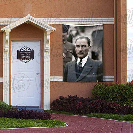 Gazi Mustafa Kemal Atatürk - Şık Takım Elbiseli - Modern Atatürk Poster Bayrağı 100x150 Cm