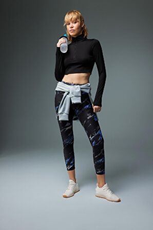 DeFactoFit Slim Fit Dar Kesim Fermuarlı Dik Yaka Sporcu Uzun Kollu Tişört W0343AZ23AUBK81