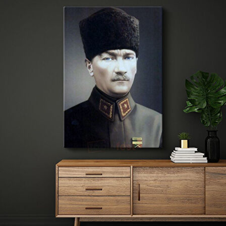 Kalpaklı Komutan - Askeri Üniforma Portresi Kanvas Tablo