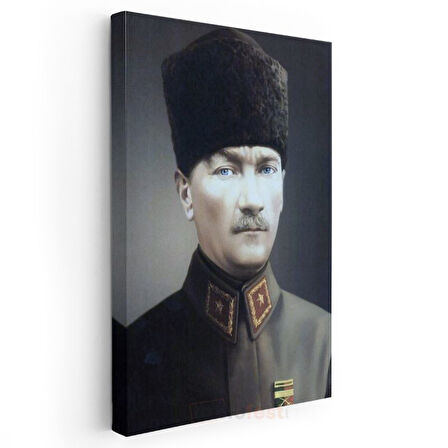 Kalpaklı Komutan - Askeri Üniforma Portresi Kanvas Tablo