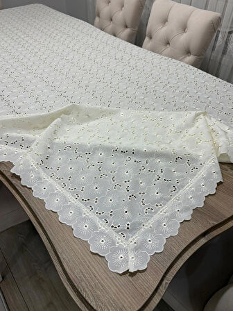 Brode Nakış Işlemeli Dertsiz Masa Örtüsü 150X250
