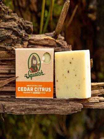 dr. squatch all natural bar soap for men with zero grit, cedar citrus 141g kalıp sabun