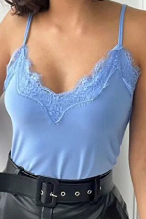 Balenbi Kadın Dantel Detaylı Askılı Saten Bluz 1070