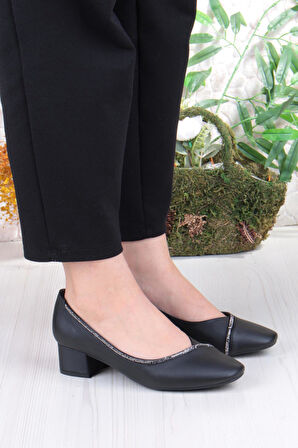 Fort 16502 Erdem Taş Detaylı Alçak Topuklu Kadın Ayakkabı