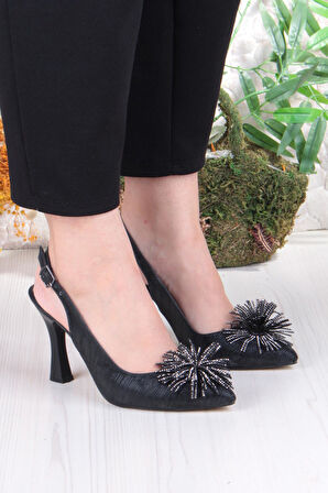 Fort 35389 Jena Simli Püskül Toka Detaylı Önü Kapalı Arkası Açık Topuklu Kadın Ayakkabı