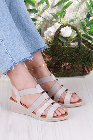 Fort 35604 Mavişim Rahat Esnek Lastik Bağlamalı Dolgu Topuklu Kadın Sandalet