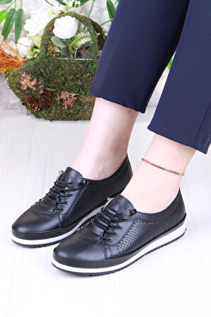 Fort 703 Anatomik Rahat Lazer Baskılı Delikli Lastik Bağcıklı Kadın Ayakkabı