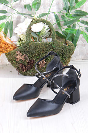 Fort 08-80 Taş Biyeli Çapraz Bant Alçak Topuklu Kadın Ayakkabı