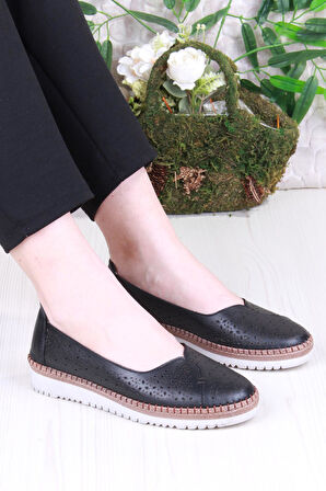 Mehmet Mete 1007 Rahat Lazer Delikli Hakiki Deri Kadın Ayakkabı