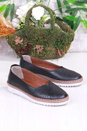 Mehmet Mete 1007 Rahat Lazer Delikli Hakiki Deri Kadın Ayakkabı