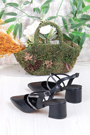 Fort 110-411 Çapraz Taşlı Arkası Açık Klasik Topuklu Kadın Ayakkabı