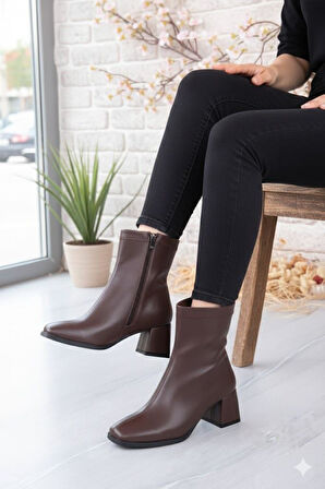 Fort 1195 Uraz Rahat 6 Cm Kalın Topuk Yüksekliği Kut Burun Kadın Bot