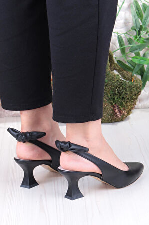 Fort 32810 Bilener Arkası Açık Arka Fiyonk Detaylı Alçak Topuk Kadın Ayakkabı