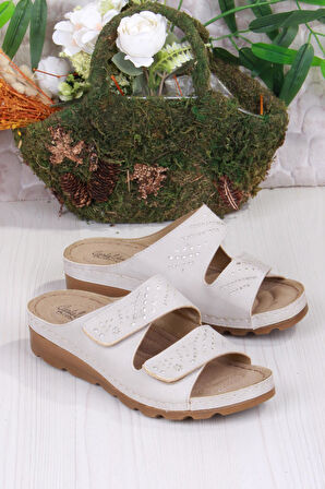 Fort 160161 Bej Rahat Esnek Anatomik Kadın Terlik