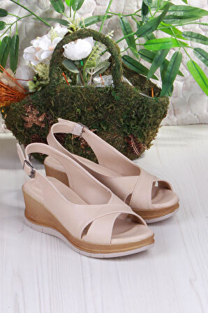 Fort 06 Ceyn Anatomik Rahat Hafif Dolgu Topuk Kadın Sandalet