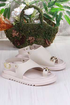 Fort 099-108 Fls Toka Detaylı Parmak Arası Kadın Sandalet