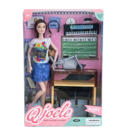 30 cm Aksesuarlı Müzik Öğretmeni Bebek 7380