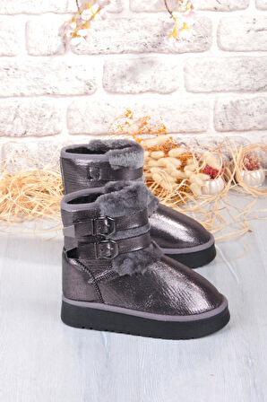 Fort Nurela Simli Süet İçi Kürklü Tüy Ve Toka Detaylı Anne Kız Kısa Kadın Bot