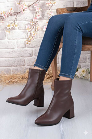 Fort 1193 Uraz Rahat 6 Cm Kalın Topuk Yüksekliği Sivri Burun Kadın Bot