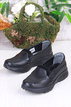 Mehmet Mete 32040 Anatomik Hafif Rahat Hakiki Deri Kadın Ayakkabı