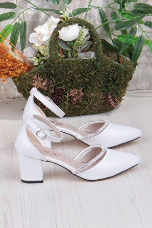 Fort 35619 Biye Taşlı Kalın Topuklu Kadın Ayakkabı