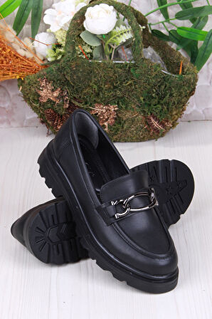 Fort 35828 Siyah Cilt Toka Detaylı Rahat Loafer Kadın Ayakkabı