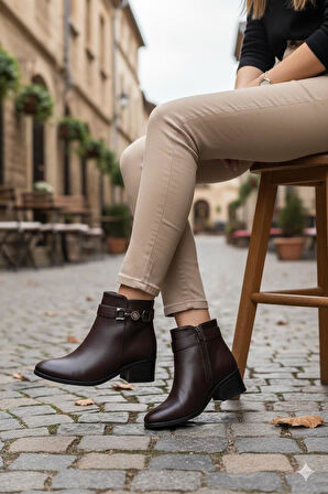 Fort 1094 Rahat Esnek Toka Detaylı Sıcak Astar 4 Cm yüksek Topuk Kadın Bot