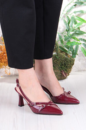 Fort 3669 Uraz Rugan Toka Detaylı Arkası Açık Önü Kapalı Topuklu Kadın Ayakkabı