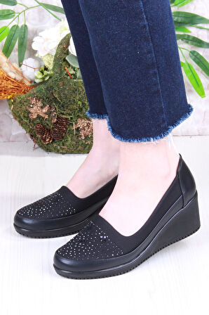 Fort Sdf B-01 Siyah Hafif Taş Baskılı Dolgu Taban Şık Kadın Günlük Ayakkabı