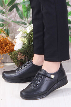 Mehmet Mete 4213 Rahat Esnek Cırtlı Hakiki Deri Kadın Ayakkabı