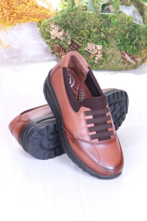 Mehmet Mete 4282 Yumuşak Hafif Rahat Hakiki Deri Kadın Ayakkabı