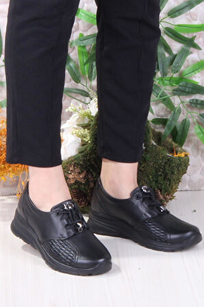 Mehmet Mete 42041 Kemik Çıkıntısına Özel Lastik Bağcıklı Hakiki Deri Kadın Ayakkabı