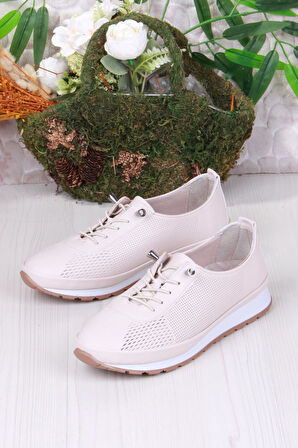 Fort 701-5 Anatomik Rahat Lazer Baskılı Lastik Bağcıklı Kadın Ayakkabı