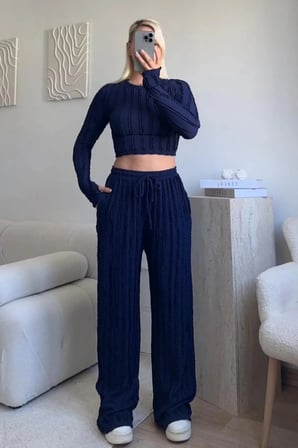 Lacivert Kışlık Premium Fitilli Parmak Geçmeli Crop Bluz Bol Paça Pantolon Takımı