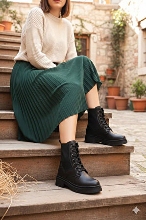 Fort 813705 Ventes Sıcak Astar İki Tarafı Lastikli Bağçıklı Kaymaz Taban Kadın Bot