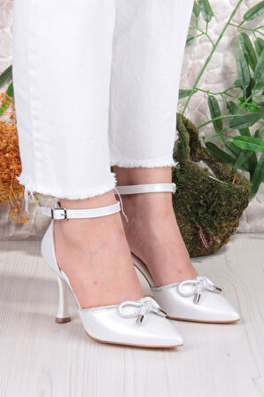 Fort 35695 Saten Fiyonklu Biye Taşlı Topuklu Abiye Ayakkabı Kadın Ayakkabı